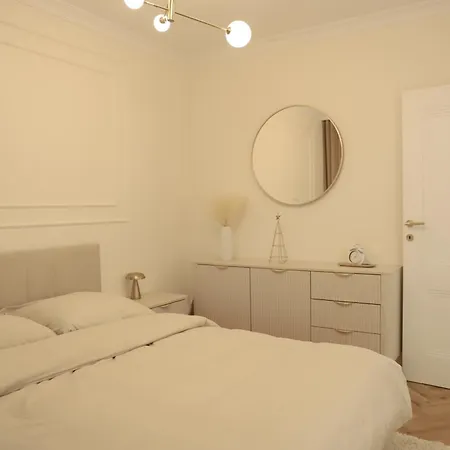 Piano Apartment