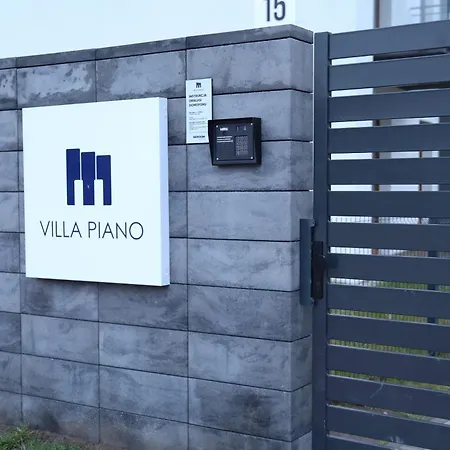 Apartment Piano Ostroleka (Ostroleka)