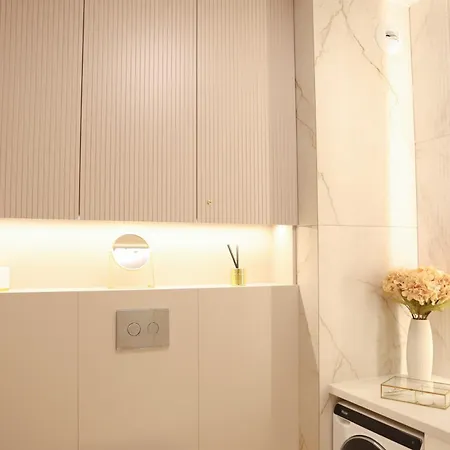 Apartment Piano *