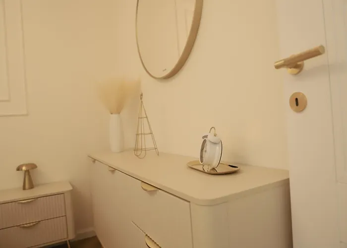 Piano 아파트 오스트로웽카